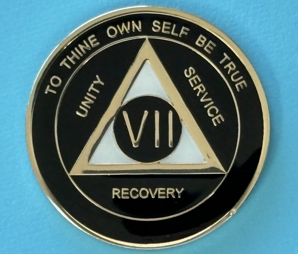 07 Year Medallion Black and Pearl Tri-Plate