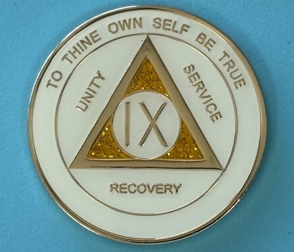 09 Year Medallion White Sparkle Tri-Plate