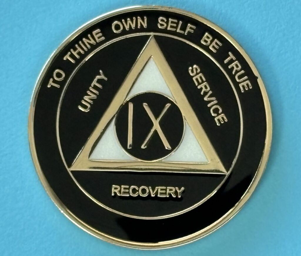 09 Year Medallion Black and Pearl Tri-Plate