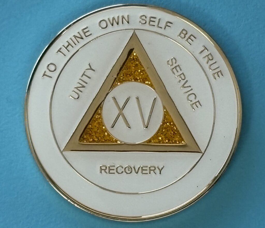 15 Year Medallion White Sparkle Tri-Plate
