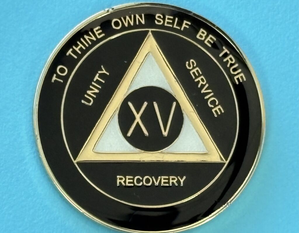 15 Year Medallion Black and Pearl Tri-Plate