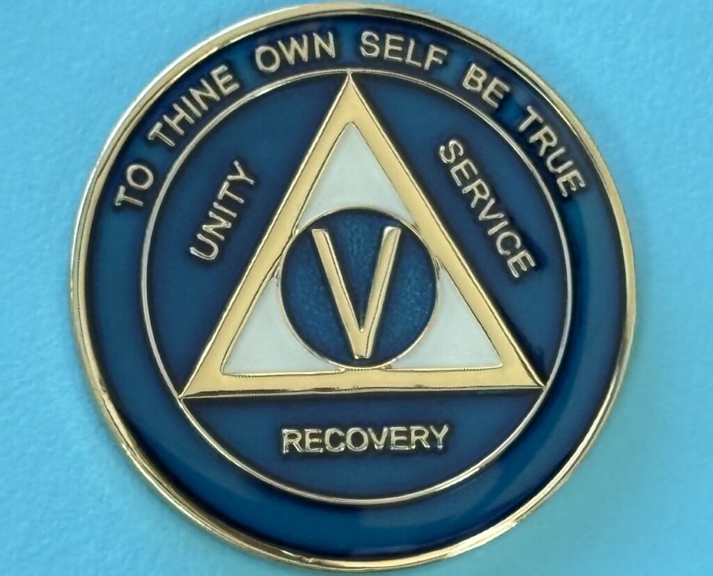 05 Year Medallion Blue and Pearl Tri-Plate